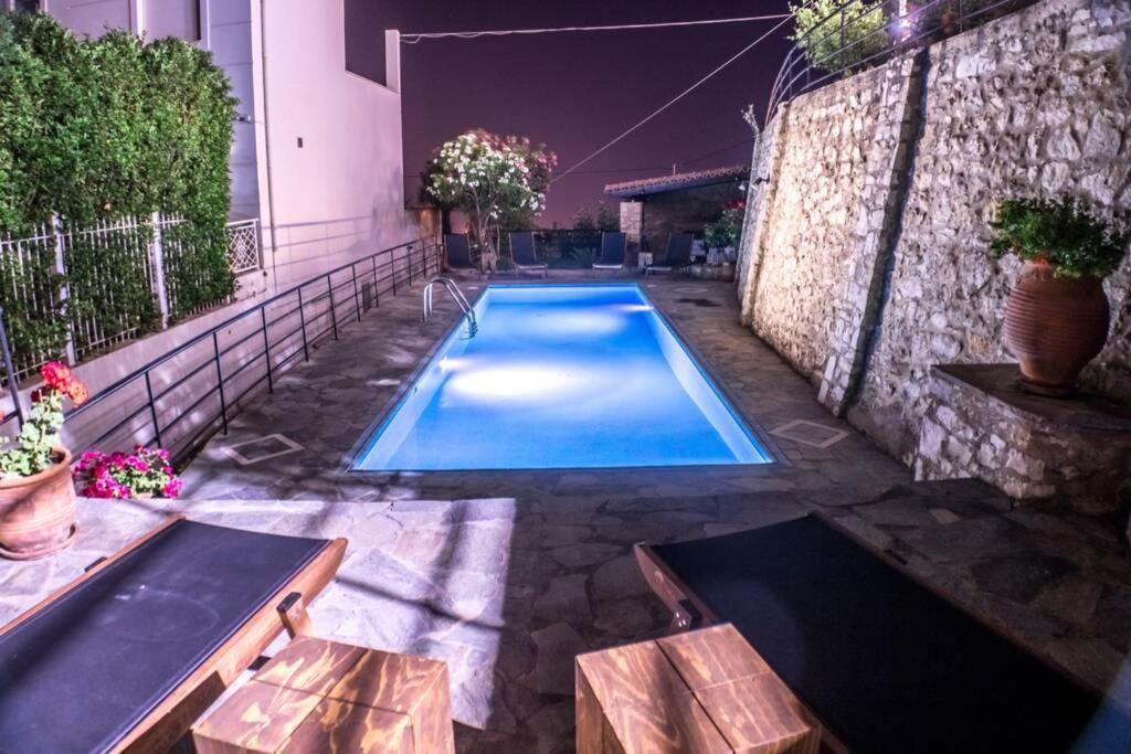 Villa Ventus, 40Sqm Private Pool & Hot Tub! Roussospítion Exterior foto